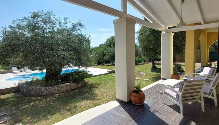 Image No.2-Villa à vendre à Corfou