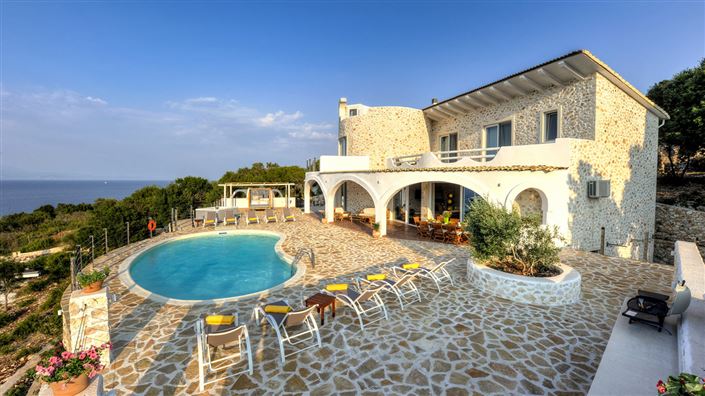 Image No.2-6 Bed Villa for sale