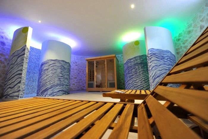 Image No.9-6 Bed Villa for sale