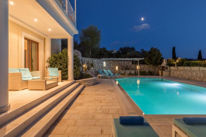 Image No.2-Villa for sale