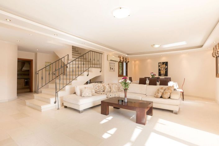 Image No.6-Villa for sale