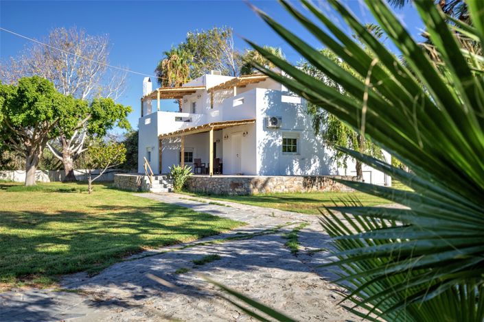 Image No.2-2 Bed Villa for sale