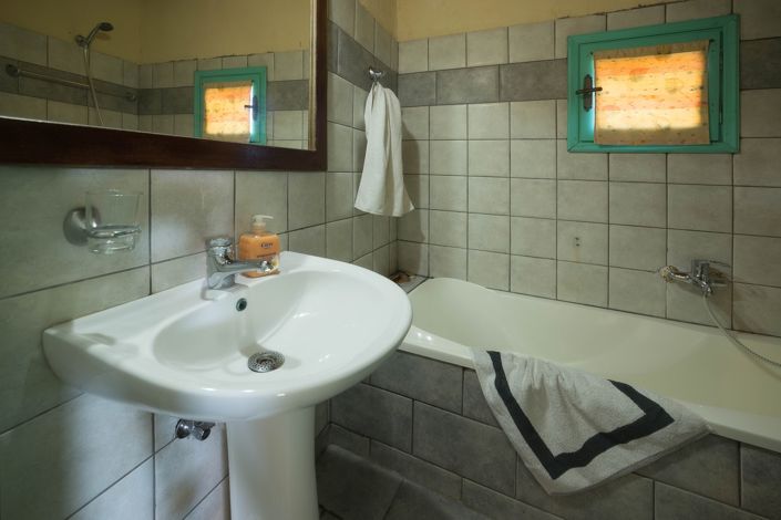 Image No.18-10 Bed Villa for sale