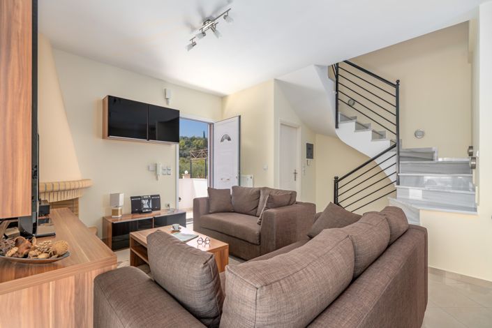 Image No.7-4 Bed House for sale