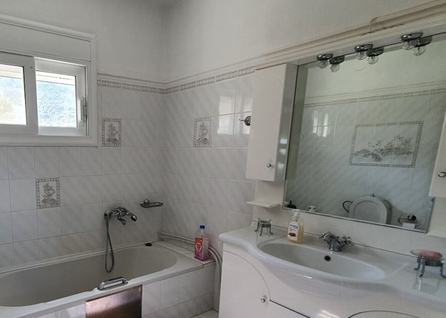 Image No.9-4 Bed Villa for sale