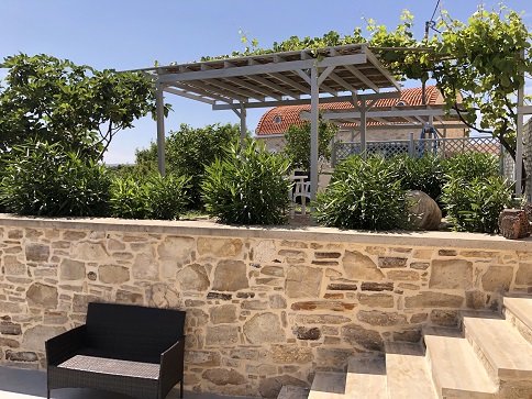 Image No.18-2 Bed House for sale