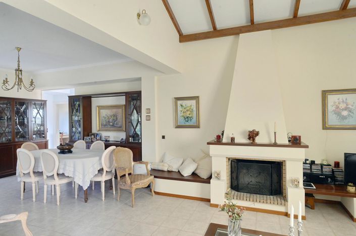 Image No.9-4 Bed House for sale