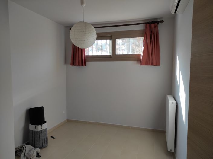 Image No.10-3 Bed House for sale