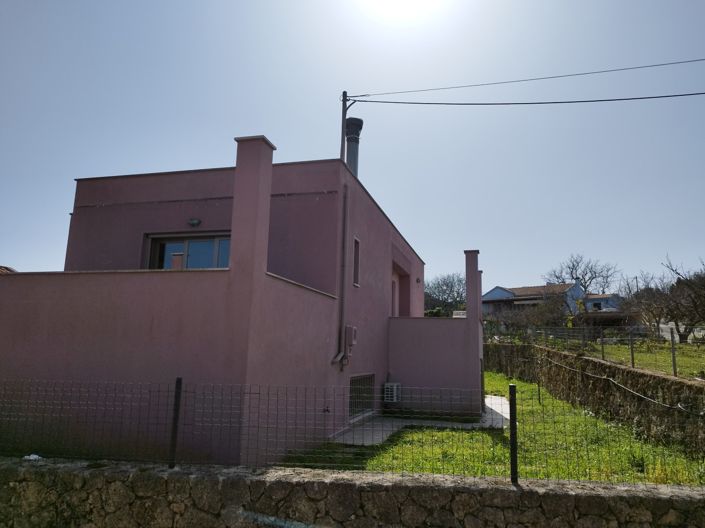 Image No.3-3 Bed House for sale