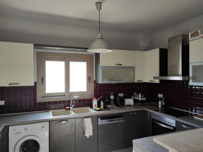 Image No.6-3 Bed House for sale