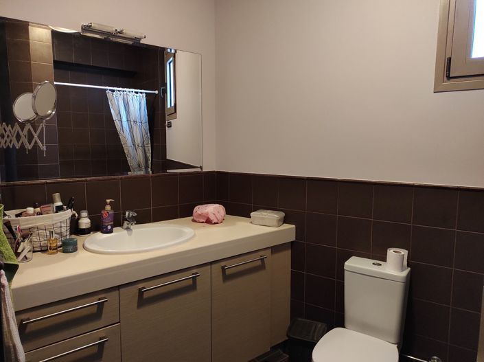 Image No.9-3 Bed House for sale