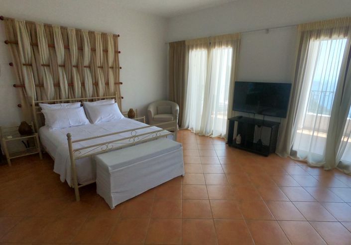 Image No.5-4 Bed House for sale