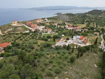1 - Kobothekrata, Plot