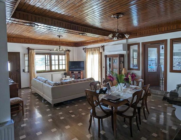 Image No.3-Maison de 4 chambres à vendre à Grèce