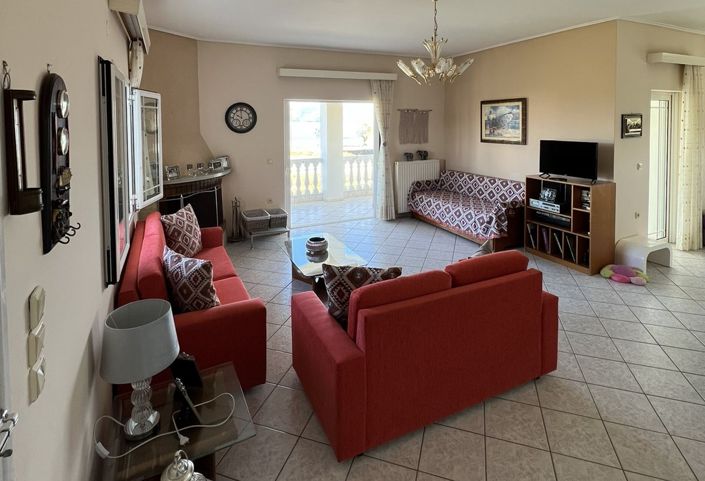 Image No.8-Maison de 4 chambres à vendre à Grèce centrale