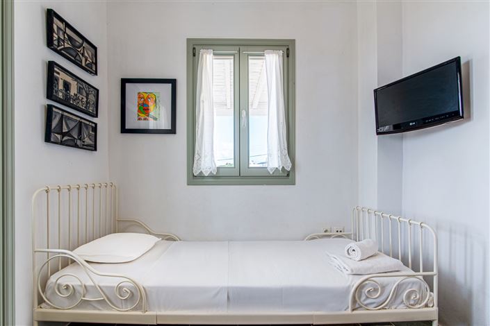 Image No.11-4 Bed House for sale