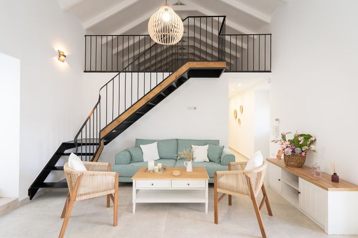 Image No.4-2 Bed House for sale