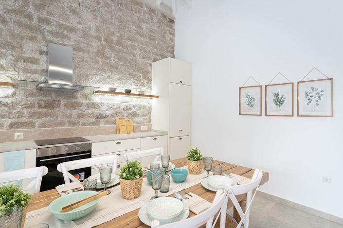 Image No.5-2 Bed House for sale