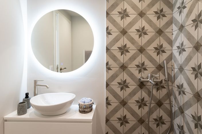 Image No.8-2 Bed House for sale