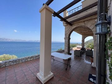 housebalcony3