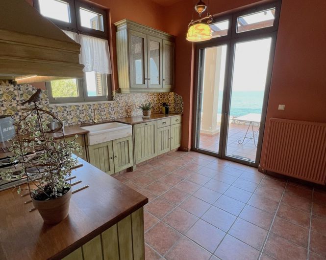 Image No.9-5 Bed Villa for sale