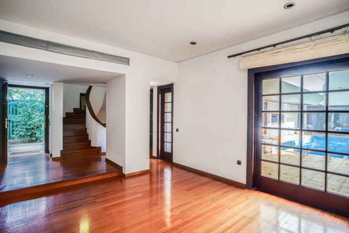 Image No.2-House for sale