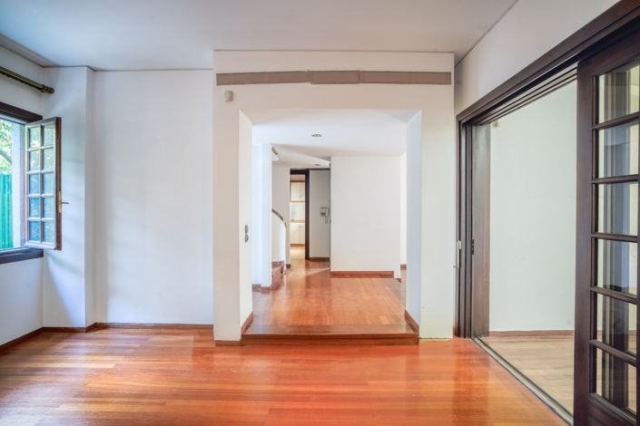 Image No.4-House for sale