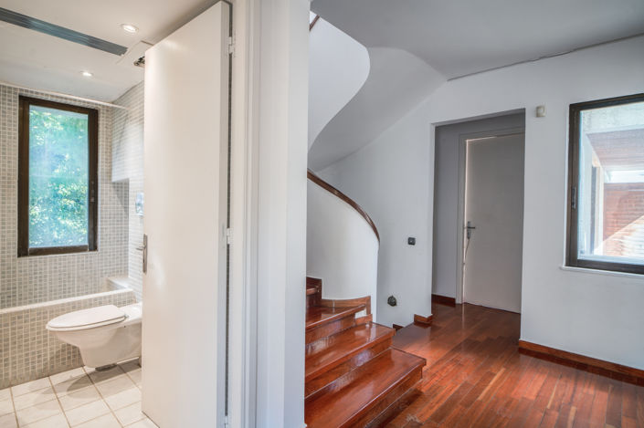 Image No.5-House for sale