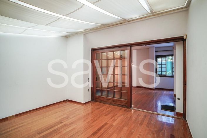 Image No.6-House for sale