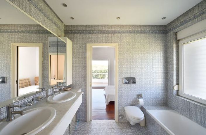 Image No.8-5 Bed Villa for sale
