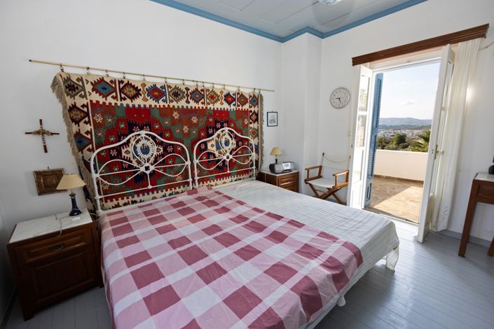 Image No.11-2 Bed House for sale