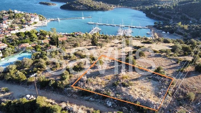 Image No.2-Terrain à vendre à Grèce centrale