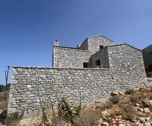 Image No.3-Villa for sale