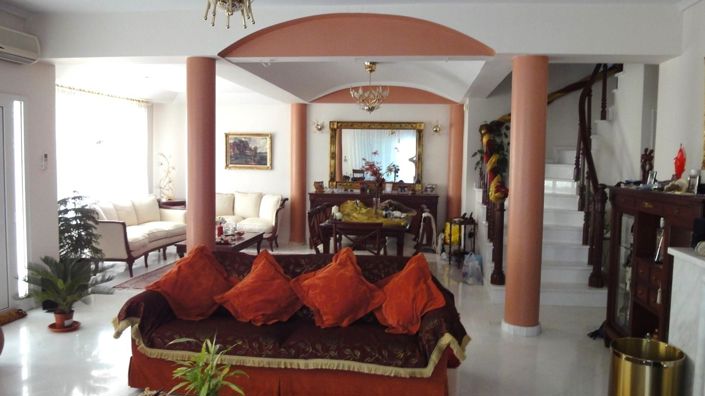 Image No.2-Villa for sale