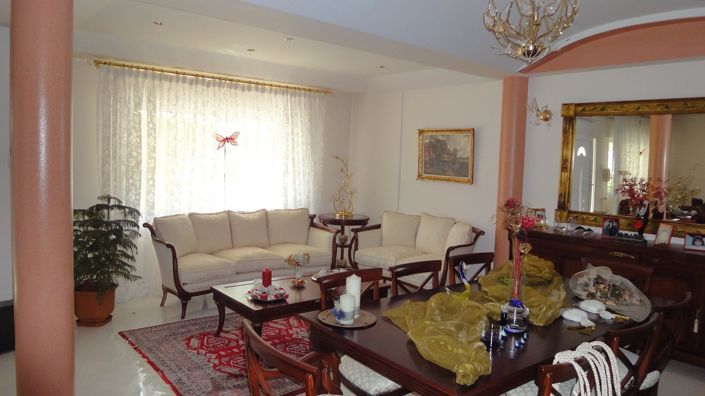 Image No.3-4 Bed Villa for sale