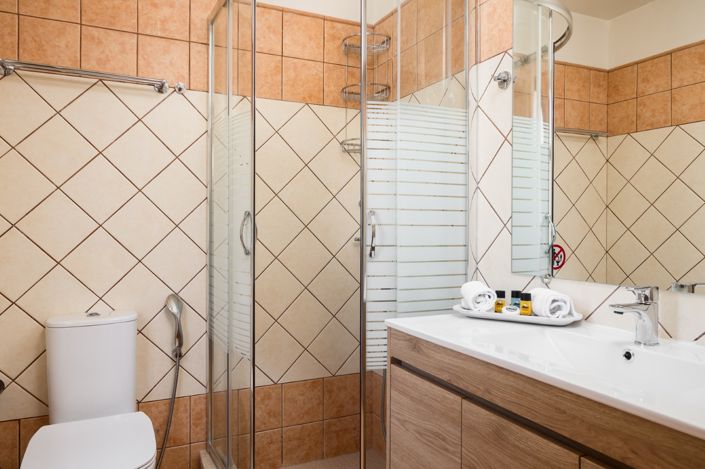 Image No.11-Villa for sale