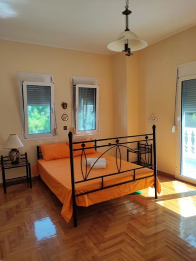 Image No.4-4 Bed House for sale