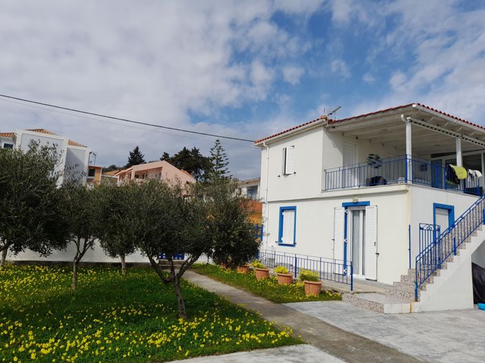 Image No.2-5 Bed House for sale