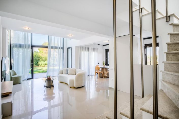 Image No.6-Villa for sale