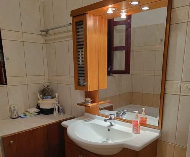 Image No.8-3 Bed House for sale