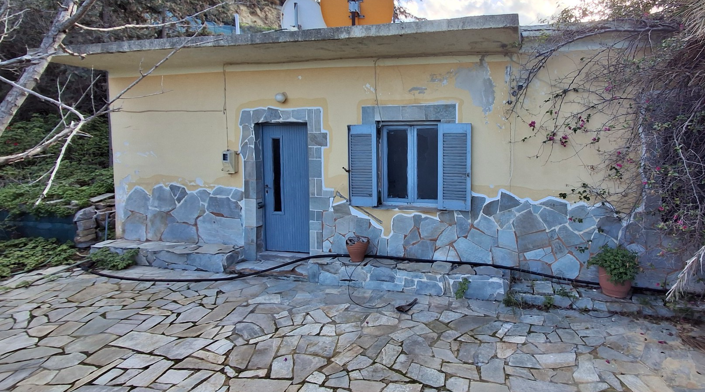 Image No.2-1 Bed House for sale