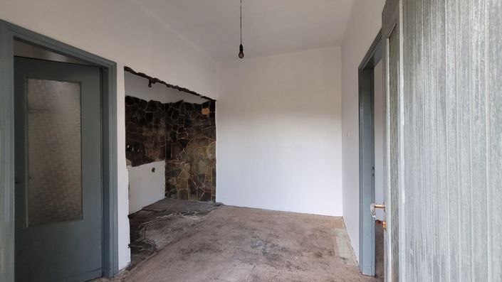 Image No.4-1 Bed House for sale