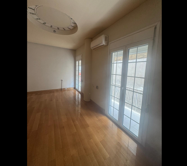 Image No.10-Appartement de 2 chambres à vendre à Athènes