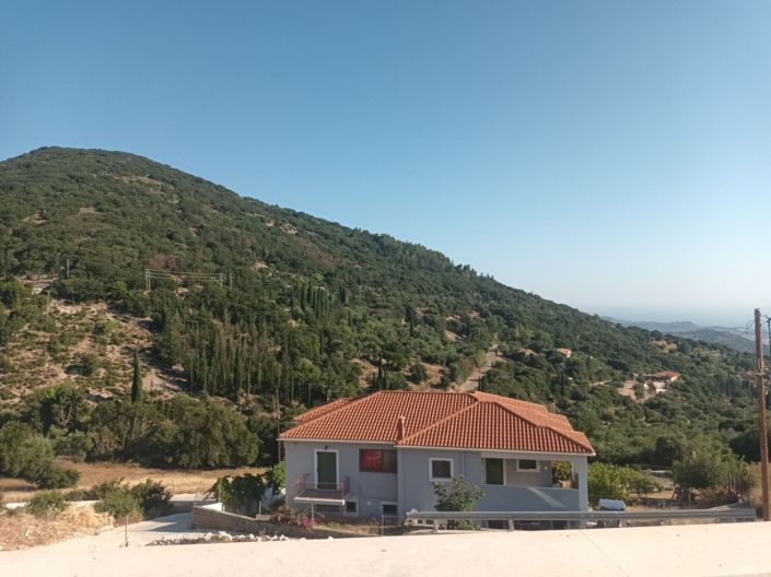 Image No.2-4 Bed House for sale