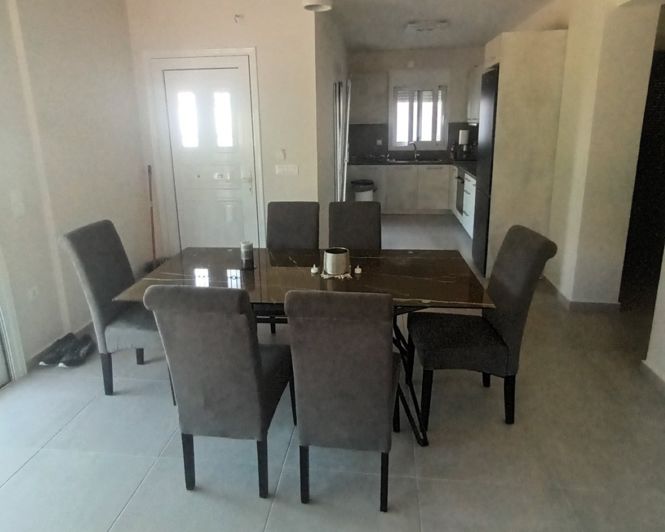 Image No.7-4 Bed House for sale