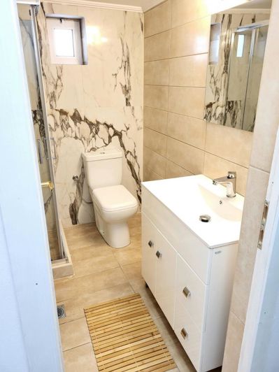 Image No.12-2 Bed House for sale