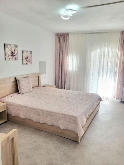 Image No.10-2 Bed House for sale