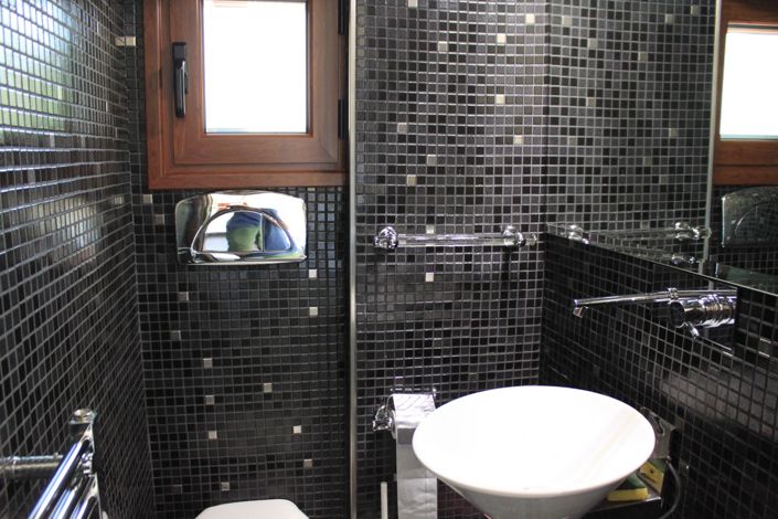 Image No.9-4 Bed House for sale