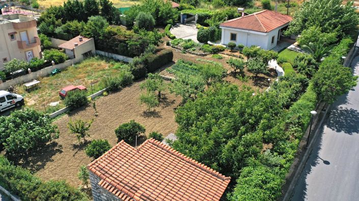 Image No.1-4 Bed House for sale