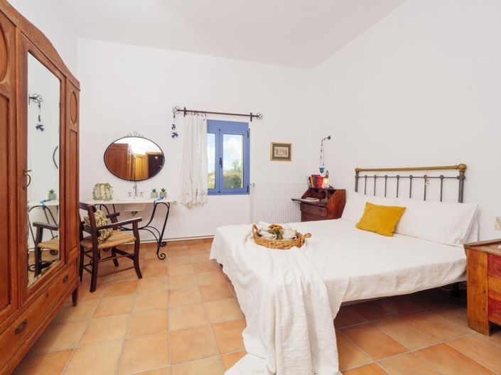 Image No.4-House for sale